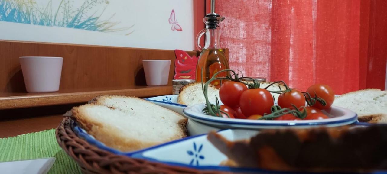 Mariposa Guest House Bari Ngoại thất bức ảnh